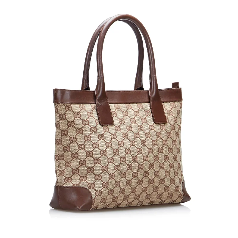 Gucci Marmont bags for women with quilted leather exteriorsGucci GG Canvas Tote (SHG-6ULKyW)