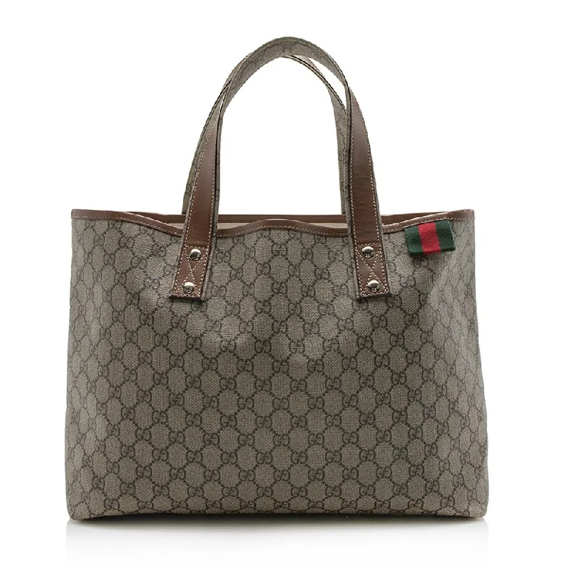 Gucci tote bags for women with a spacious interiorGucci GG Supreme Web Loop E/W Shopping Tote (SHF-13023)