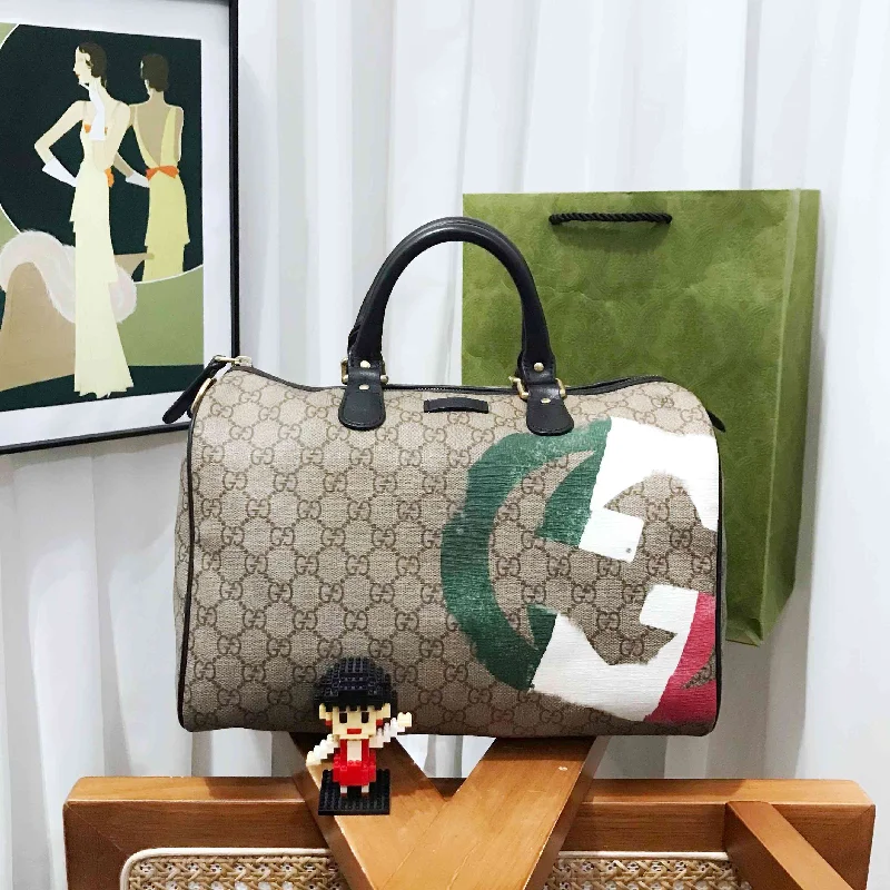 Women Gucci Sylvie bags with a detachable ribbon detailGucci Boston Joy Beige Canvas Tote Bag Large