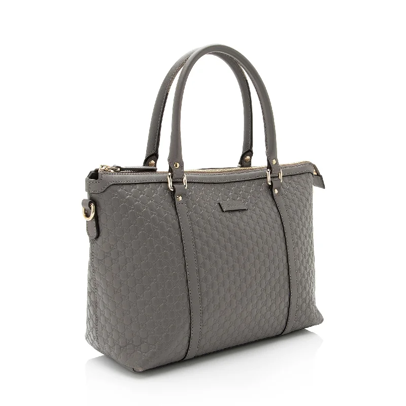 Women Gucci bags with a front - zip pocket for small itemsGucci Microguccissima Leather Joy Medium Zip Tote (SHF-KKh5Fm)