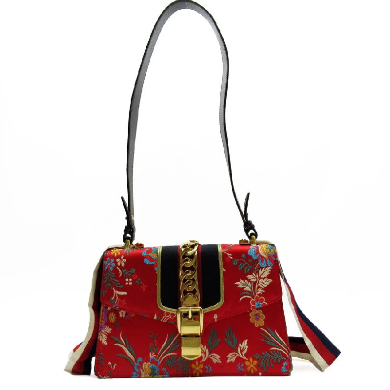 Gucci tote bags for women with a printed Gucci logoGucci Sylvie Shoulder Bag Red /