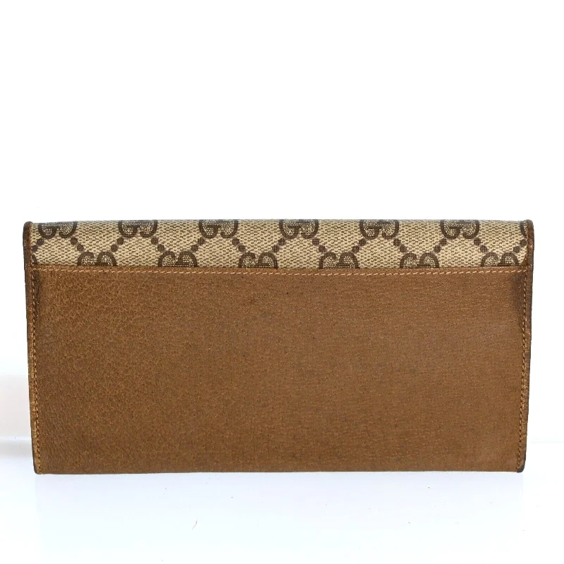 Women Gucci bags with interlocking G hardware for a classic lookGucci Gg Pvc Leather Long Wallet Brown