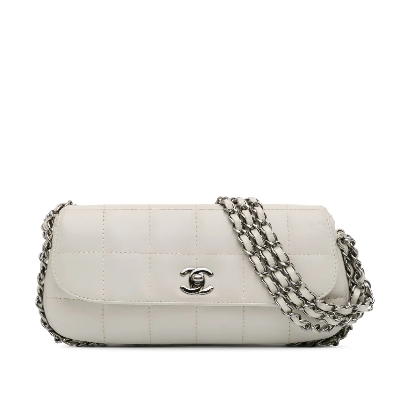 White Chanel Choco Bar Lambskin 3 Chain Single Flap Shoulder Bag