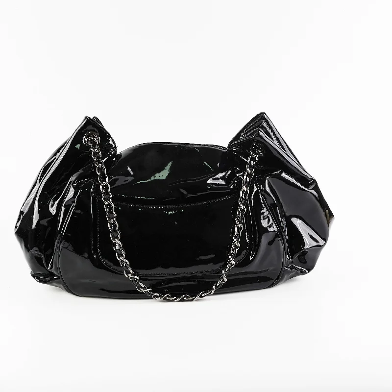 Chanel All - Match Handbag for Versatile StylingChanel Camelia Patent Leather Tote Bag Black