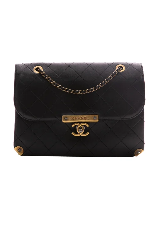 Chanel New Arrival Handbag with Gold HardwareAround The Corner Flap Bag