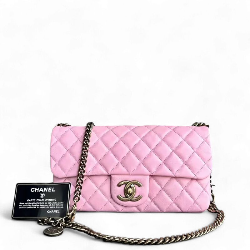 Chanel Vintage Inspired Handbag for Retro LoversChanel Calfskin CC Seasonal Flap Zipped Single Flap Quilted Pink Golden Hardware Series 18