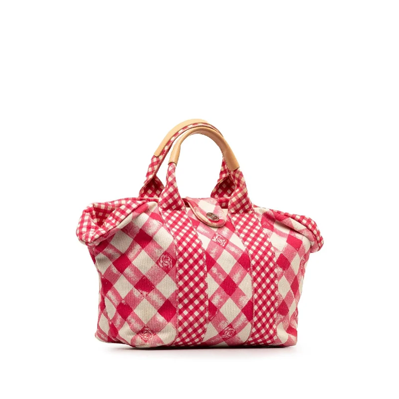 Chanel All - Match Handbag for Versatile StylingChanel Canvas Gingham Tote (B0uBFu)