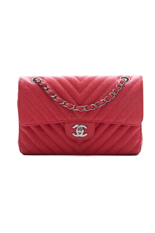 Chanel Quilted Leather Shoulder Bag for FashionistasChevron Small Double Flap Bag