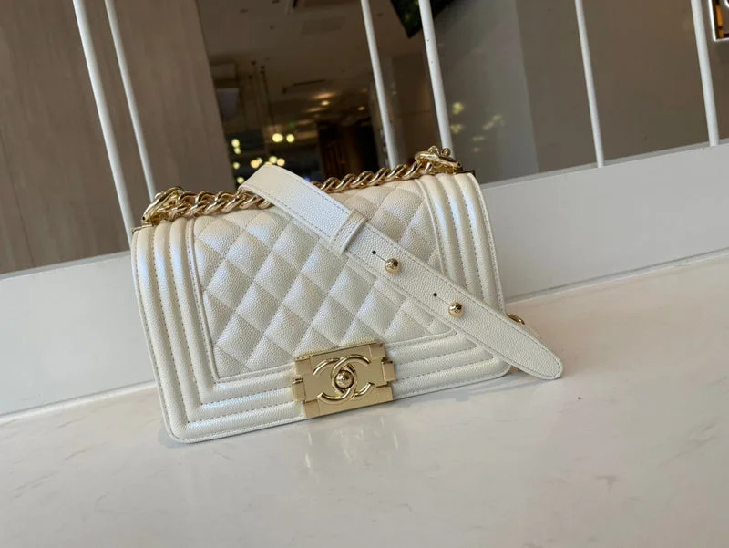 Chanel Lightweight Handbag for Daily ErrandsWF - Chanel Bags - 1068