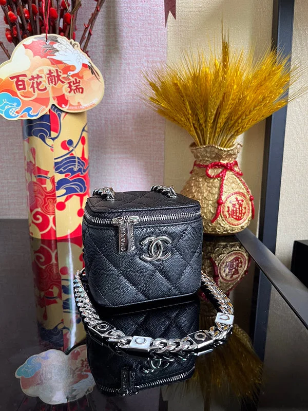 Chanel Handbag with Adjustable Strap for ComfortWF - Chanel Bags - 1000