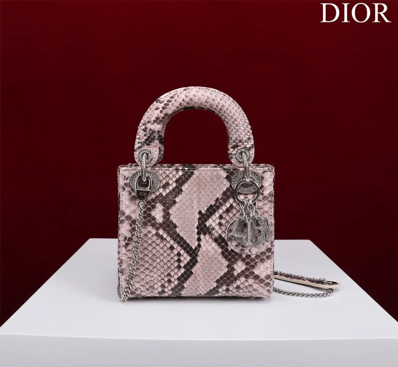 Fashion - forward Christian Dior tote bags for the modern womanBC - Dior Bags - 1695