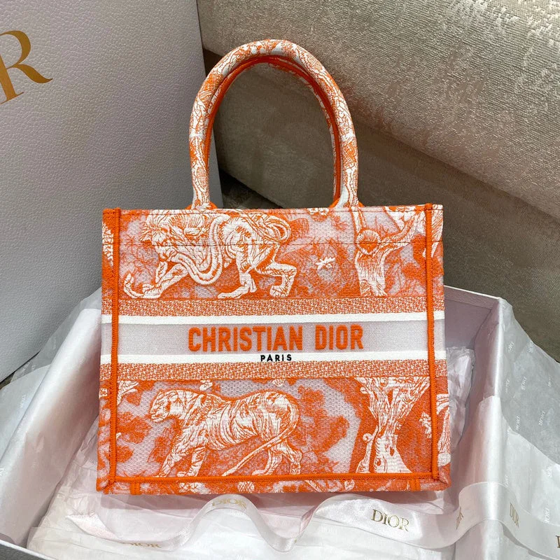 Trendsetting Christian Dior crossbody bags with a colorful strapChristian Dior Bags - 4511