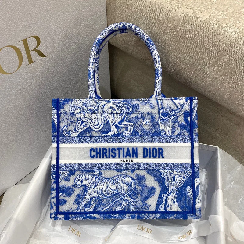 Stylish Christian Dior shoulder bags with a tassel - adorned zipperChristian Dior Bags - 4519