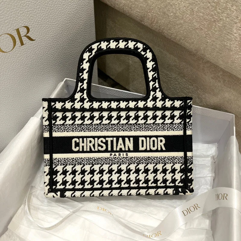 Christian Dior bags with a side - pocket for holding a water bottleChristian Dior Bags - 4543