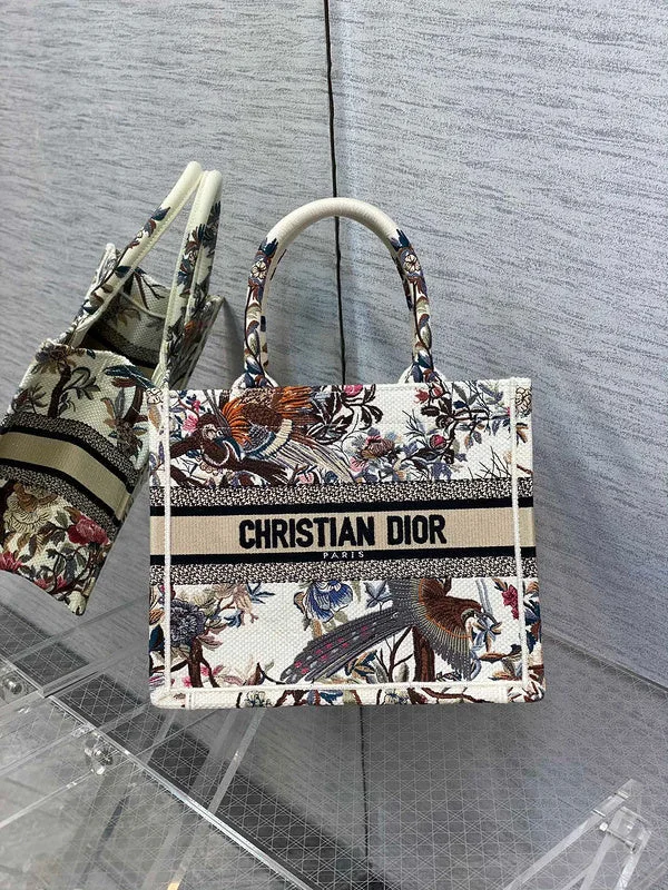 Christian Dior crossbody bags with a front - flap pocket for easy accessChristian Dior Bags - 4573