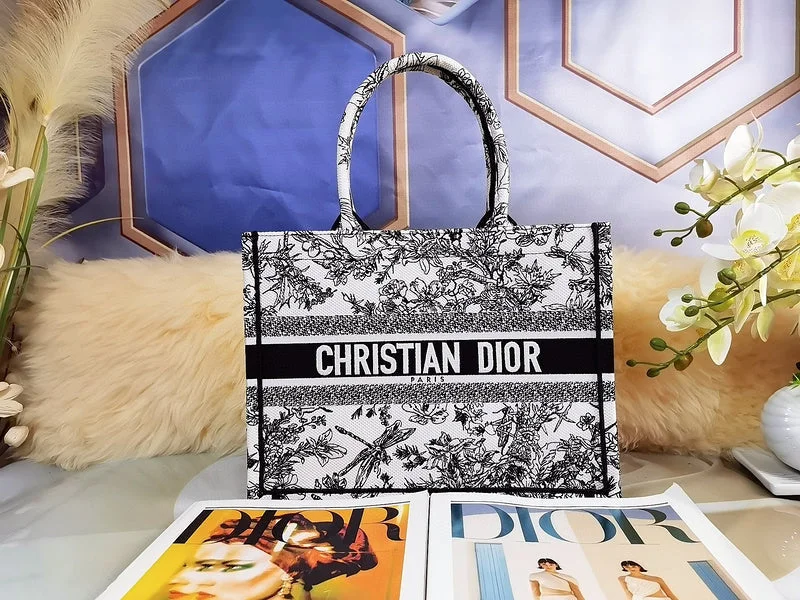 Christian Dior handbags with a snap - button closure and a decorative buckleChristian Dior Bags - 4622