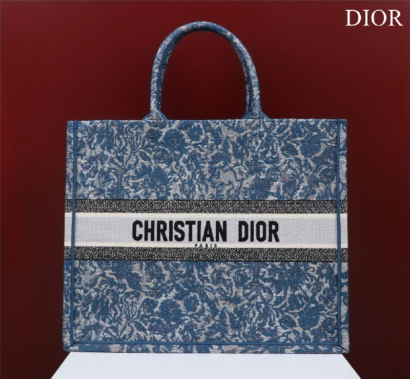 Christian Dior crossbody bags with a front - flap pocket for easy accessChristian Dior - Luxury Bags  361