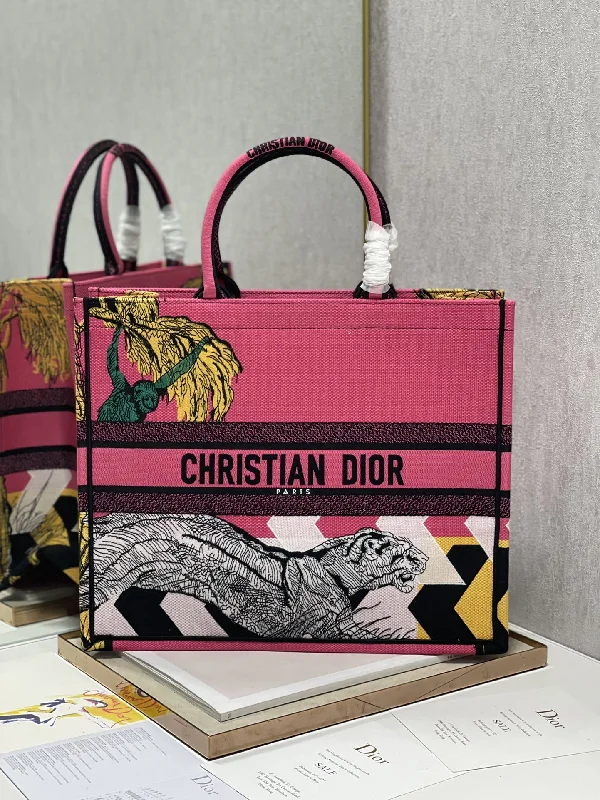 Christian Dior Saddle bags with a studded trim for a bold lookChristian Dior - Luxury Bags  376