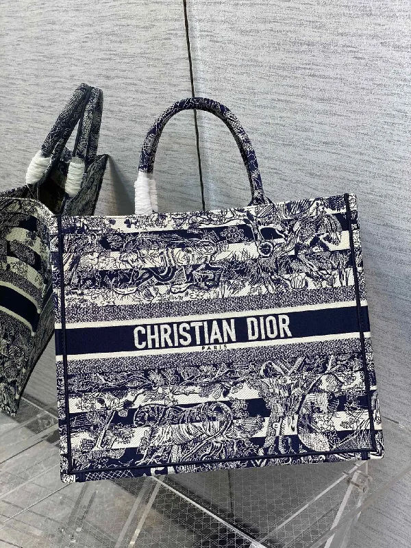 Christian Dior tote bags with a printed Dior logo on the frontChristian Dior - Luxury Bags  405