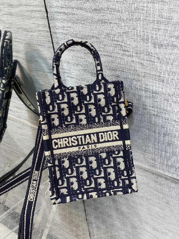 Christian Dior crossbody bags with a front - flap pocket for easy accessChristian Dior - Luxury Bags  407