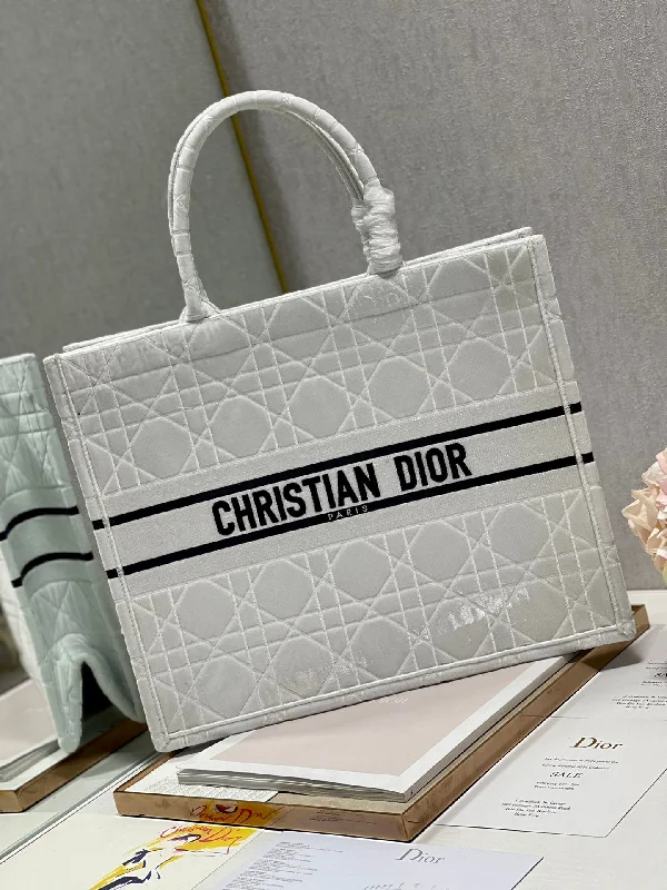 Christian Dior tote bags with a double - handle and shoulder - strap optionChristian Dior - Luxury Bags  411