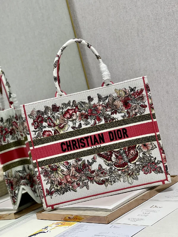 Contemporary Christian Dior handbags with a unique shapeChristian Dior - Luxury Bags  418