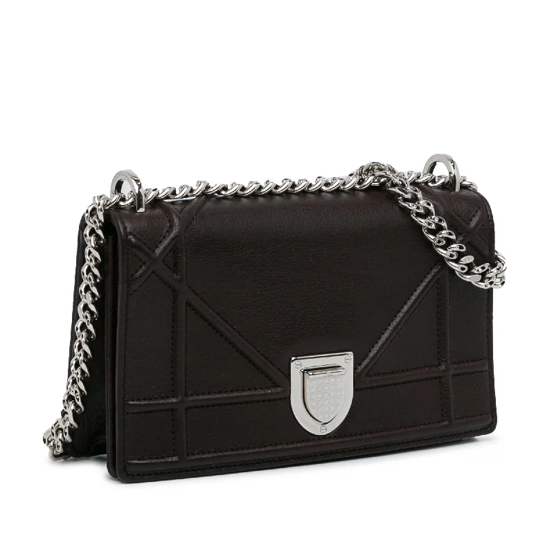 Christian Dior handbags with a back - pocket for quick storageDior Mini Diorama Chain Bag (oHkd6Q)