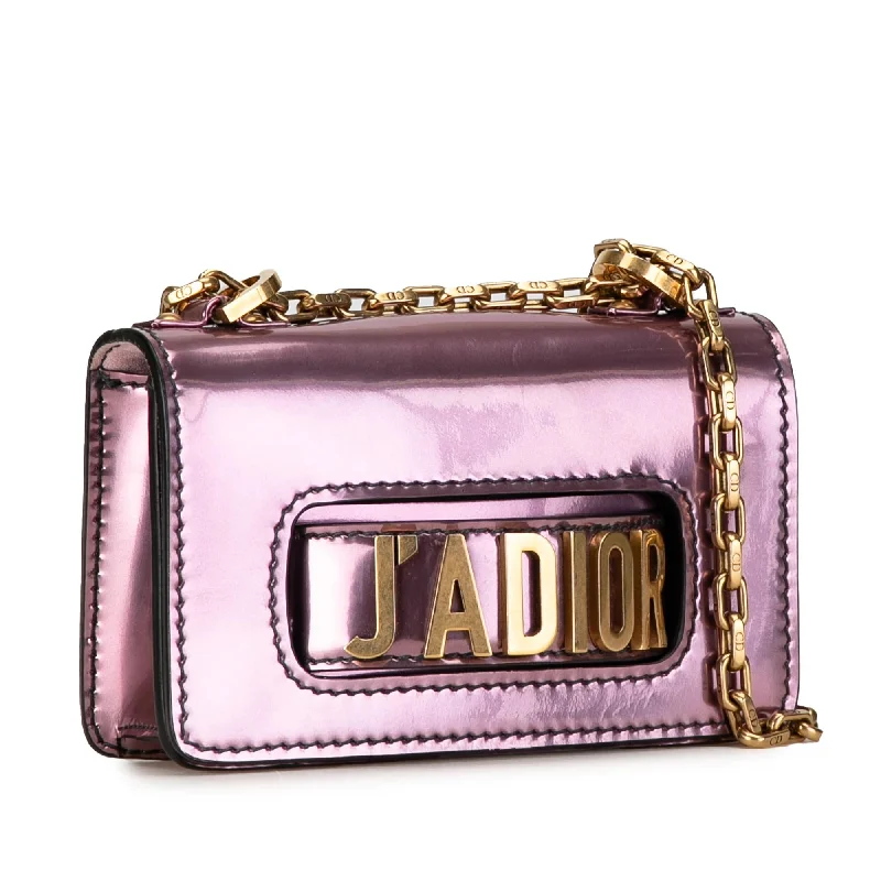 Christian Dior Saddle bags with a studded trim for a bold lookDior Mini JaDior Chain Flap (sOwy4p)