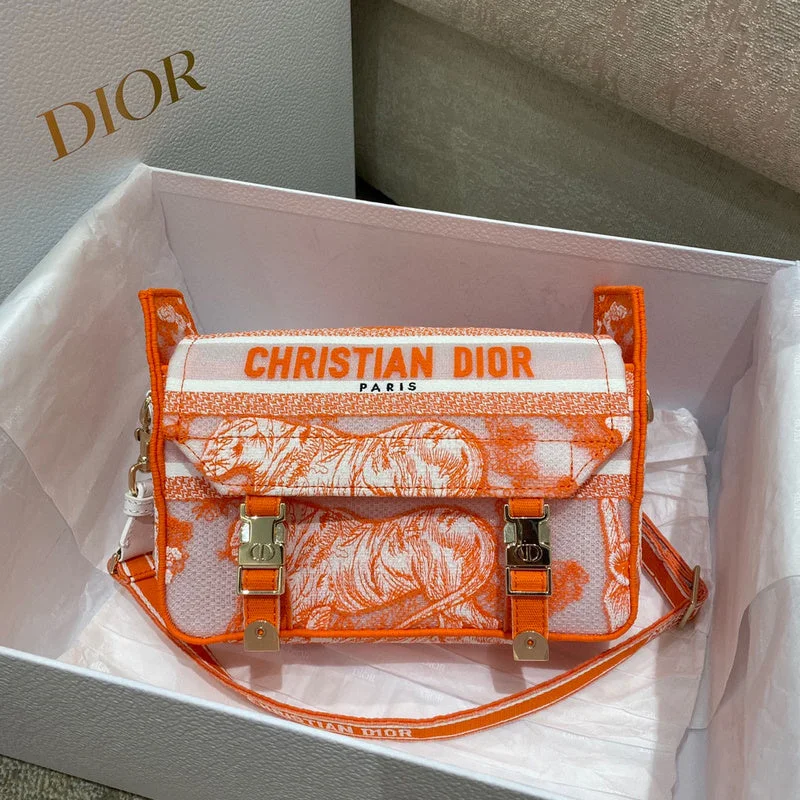 Fashion - forward Christian Dior tote bags for the modern womanGlitzybags - Dior Bags - 4520