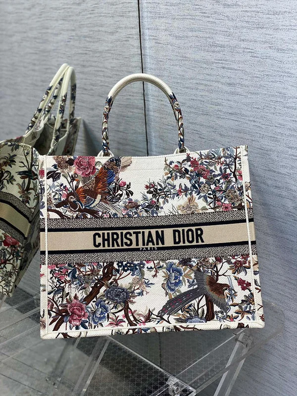 Christian Dior Saddle bags with a patent leather finish for a shiny lookGlitzybags - Dior Bags - 4567