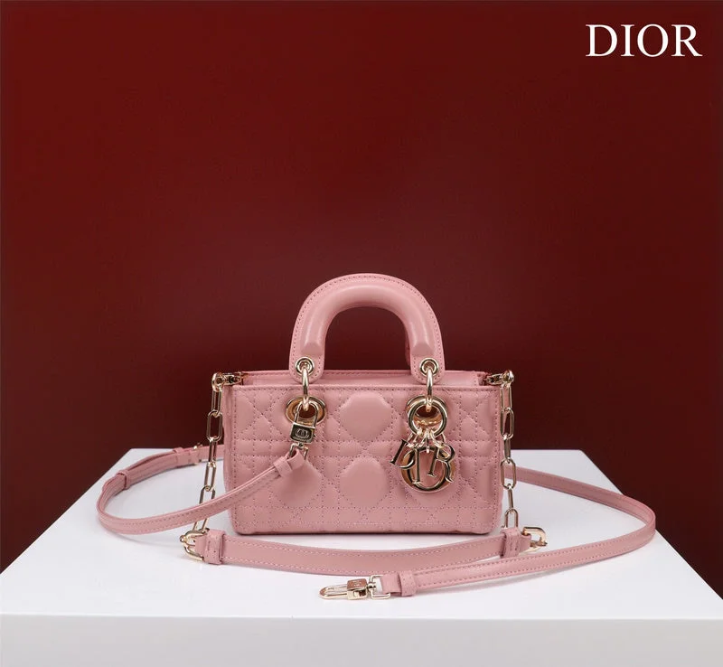 Fashion - forward Christian Dior tote bags for the modern womanDior Bag