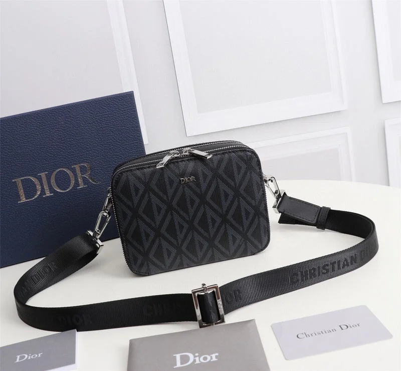 Christian Dior bags with a detachable coin purse insideDior Bag