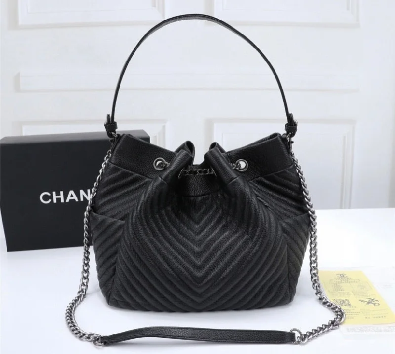 Chanel Designer Handbag with Unique DesignLeather Black Chanel woman Handbag