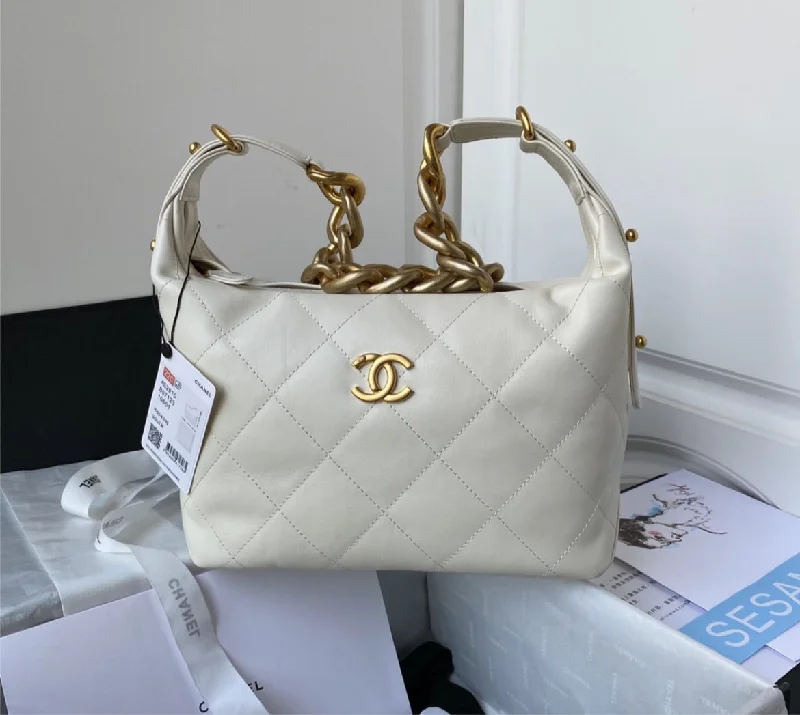 Chanel Colorful Handbag for Spring OutfitsNew leather Chanel woman handbag