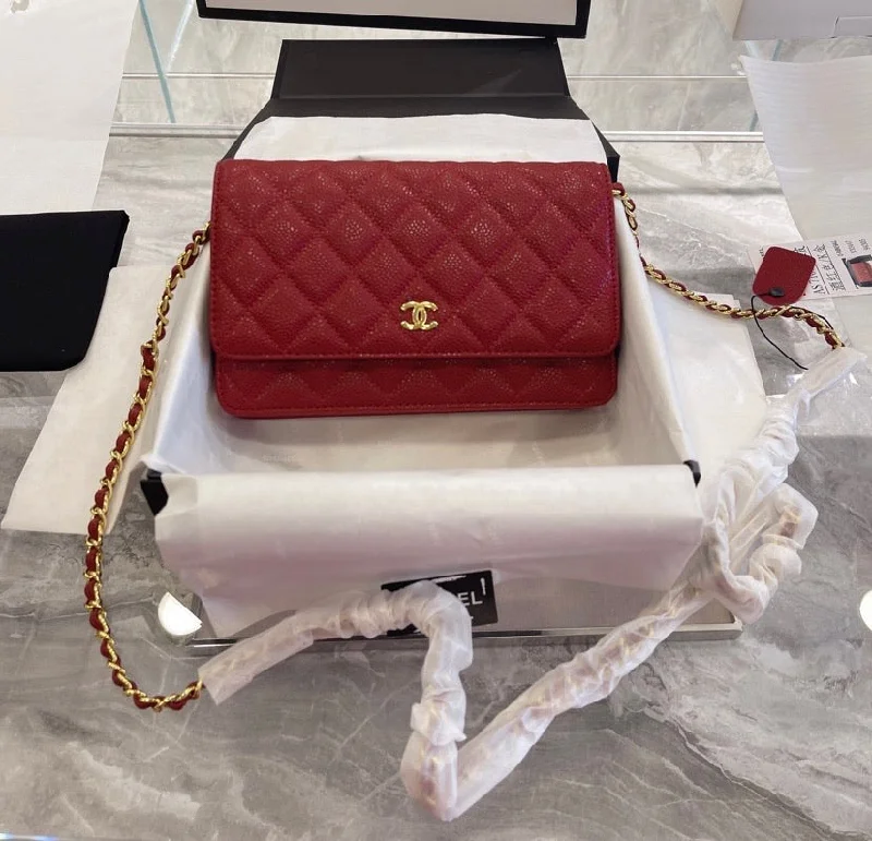 Chanel Luxury Handbag for High - End EventsRed Chanel crossbody/ shoulder handbag